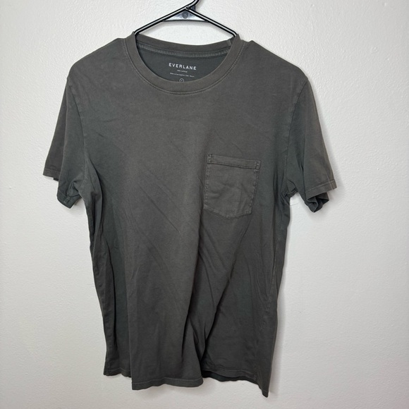 Everlane Men’s The Essential Organic Garment-Dyed Crew Short Sleeve Tee Shirt - Picture 4 of 10